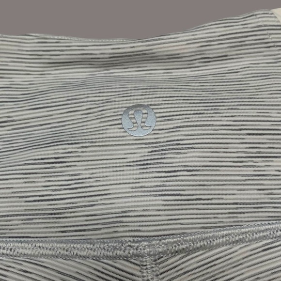 Lululemon High Rise Align Leggings Size 4 Wee Are From Space Nimbus Battleship - Picture 8 of 8